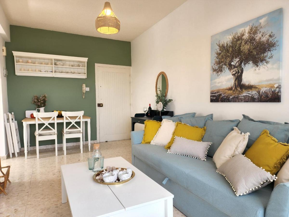 Capri Sea View One Bedroom Larnaka Exterior foto